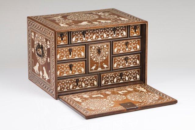 87 A Mogul cabinet with falconers